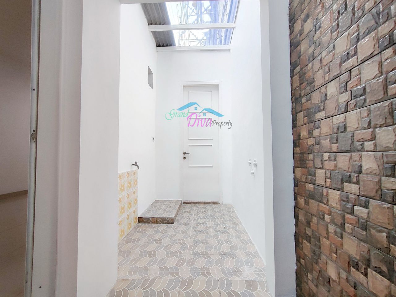 RUMAH BAGUS BARU RENOVASI DI PERUM GRAND SERPONG RESIDENCE 2