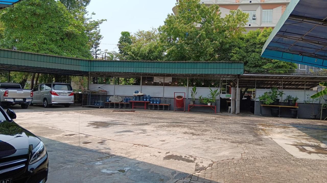 Jual tanah luas dengan bangunan rumah di Tebet Barat 4, Tebet,