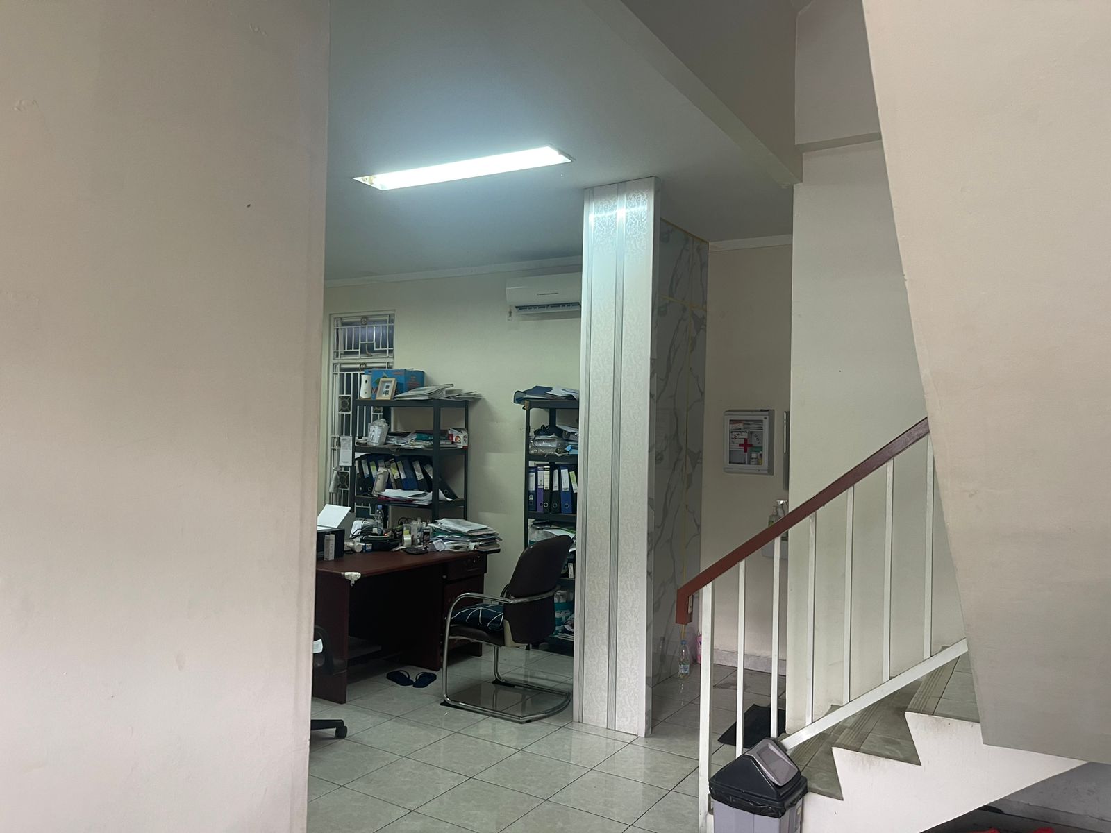 DIJUAL CEPAT – RUKO STRATEGIS EMERALD AVENUE 1, BINTARO