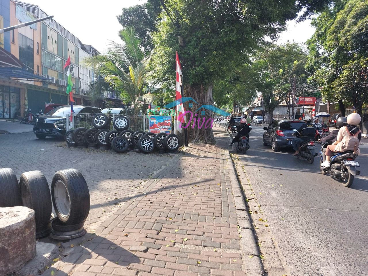 RUKO LOKASI STRATEGIS dan SUDAH SHM DI MALAKA COUNTRY JAKARTA