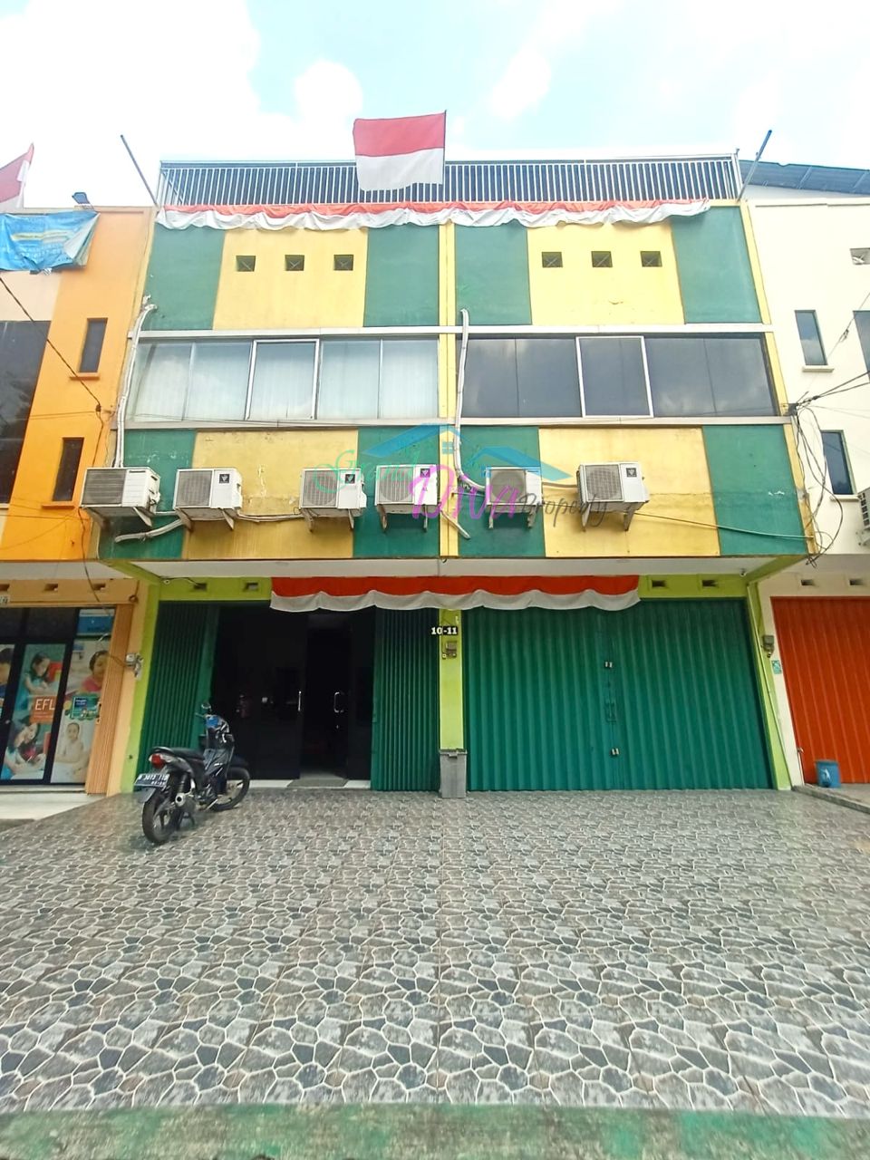 RUKO LOKASI STRATEGIS dan SUDAH SHM DI MALAKA COUNTRY JAKARTA