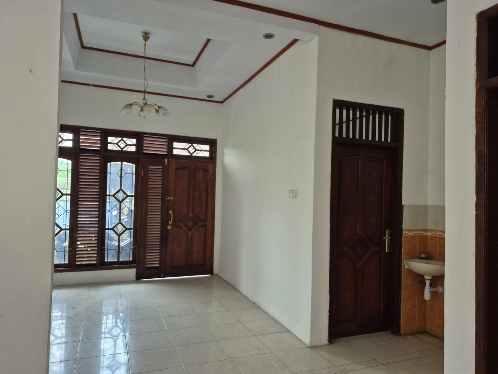 Dijual Rumah Siap Huni di Komplek Puri Bojong Lestari, Citayam