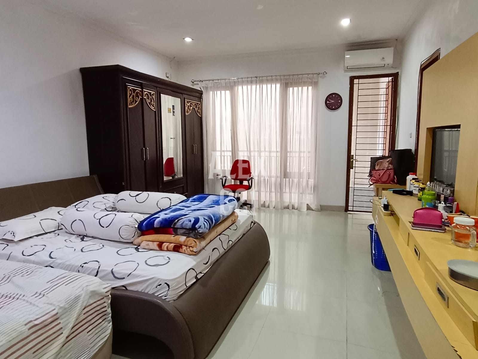 Jual bu sewa rumah mewah komplek di Palmerah,  Jakarta Pusat