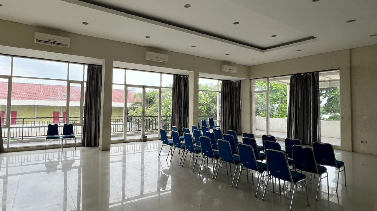 Gedung Eks Hotel Nempel Jl Raya MERR Strategis Harga Termurah