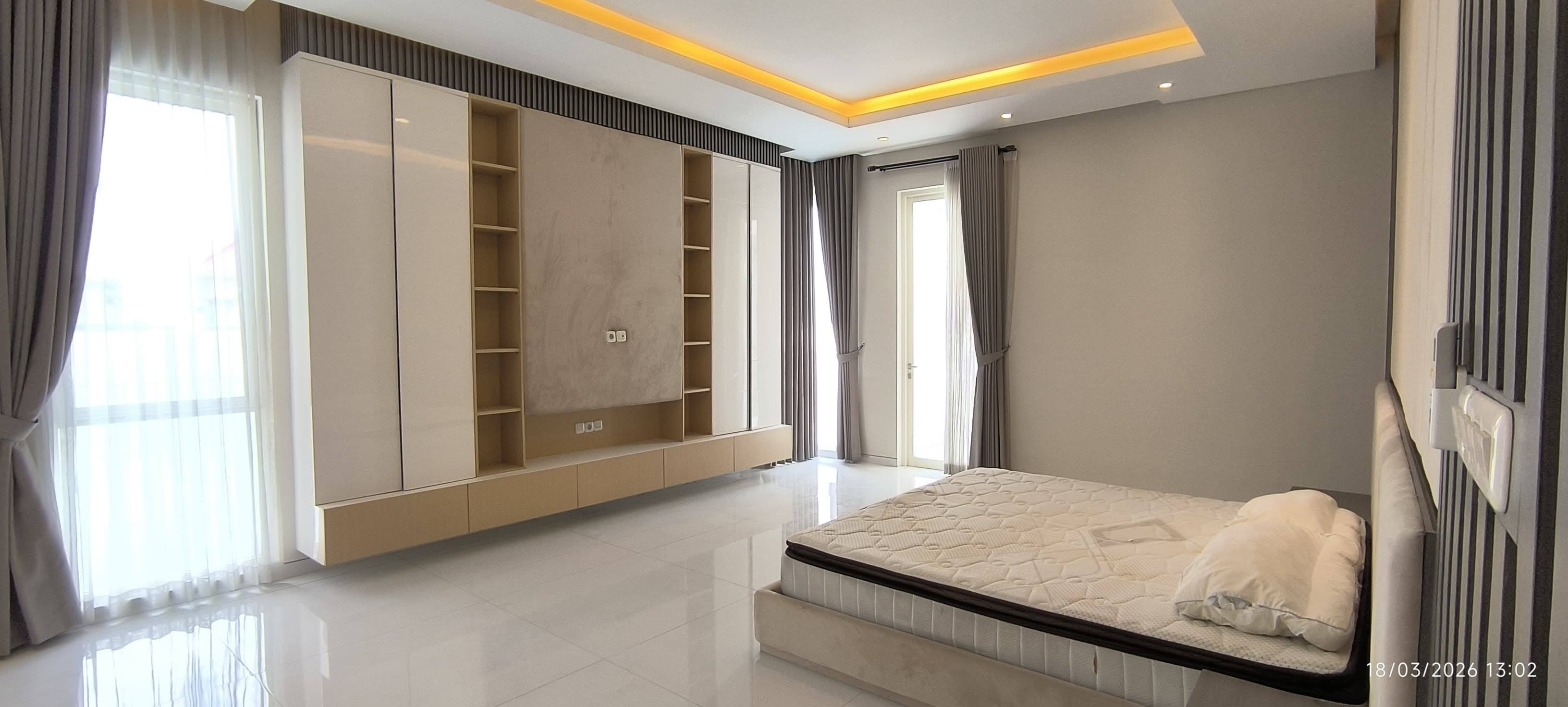 SEWA RUMAH SOMERSET, CITRALAND minimalis, fullfurnish