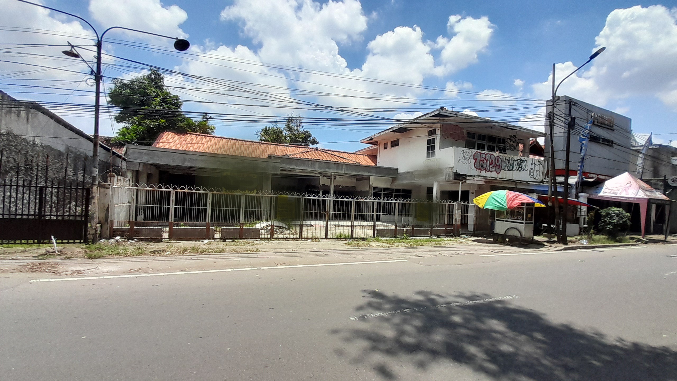 Dijual cepat tanah di Lio baru jl raya 420 M2 lokasi tidak jauh