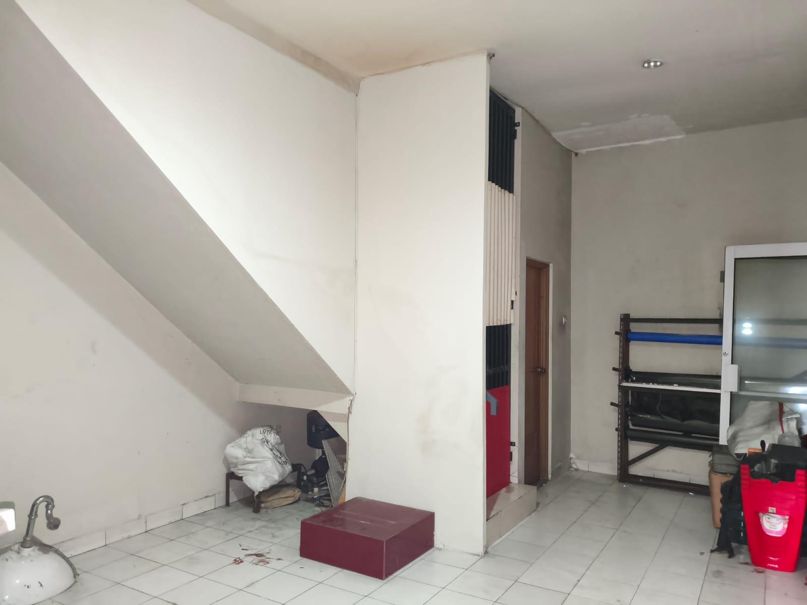 Jual ruko murah di jln. M.H.Thamrin, Panunggangan, Pinang, Kota