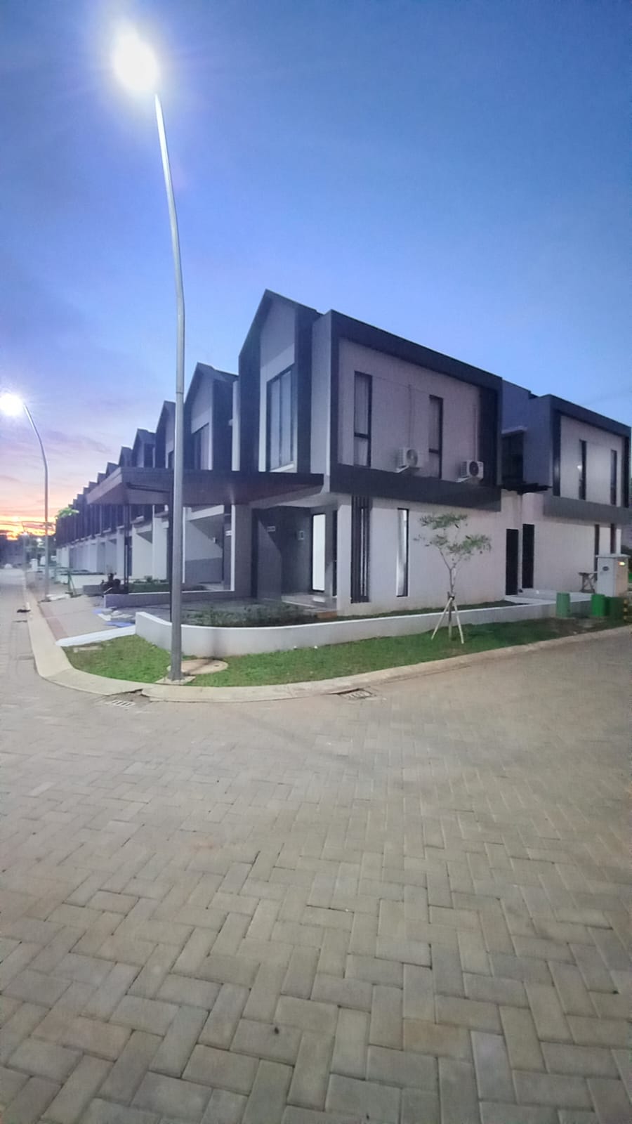 jual rumah hook diKebayoran Harmoni, Cluster  Nordik