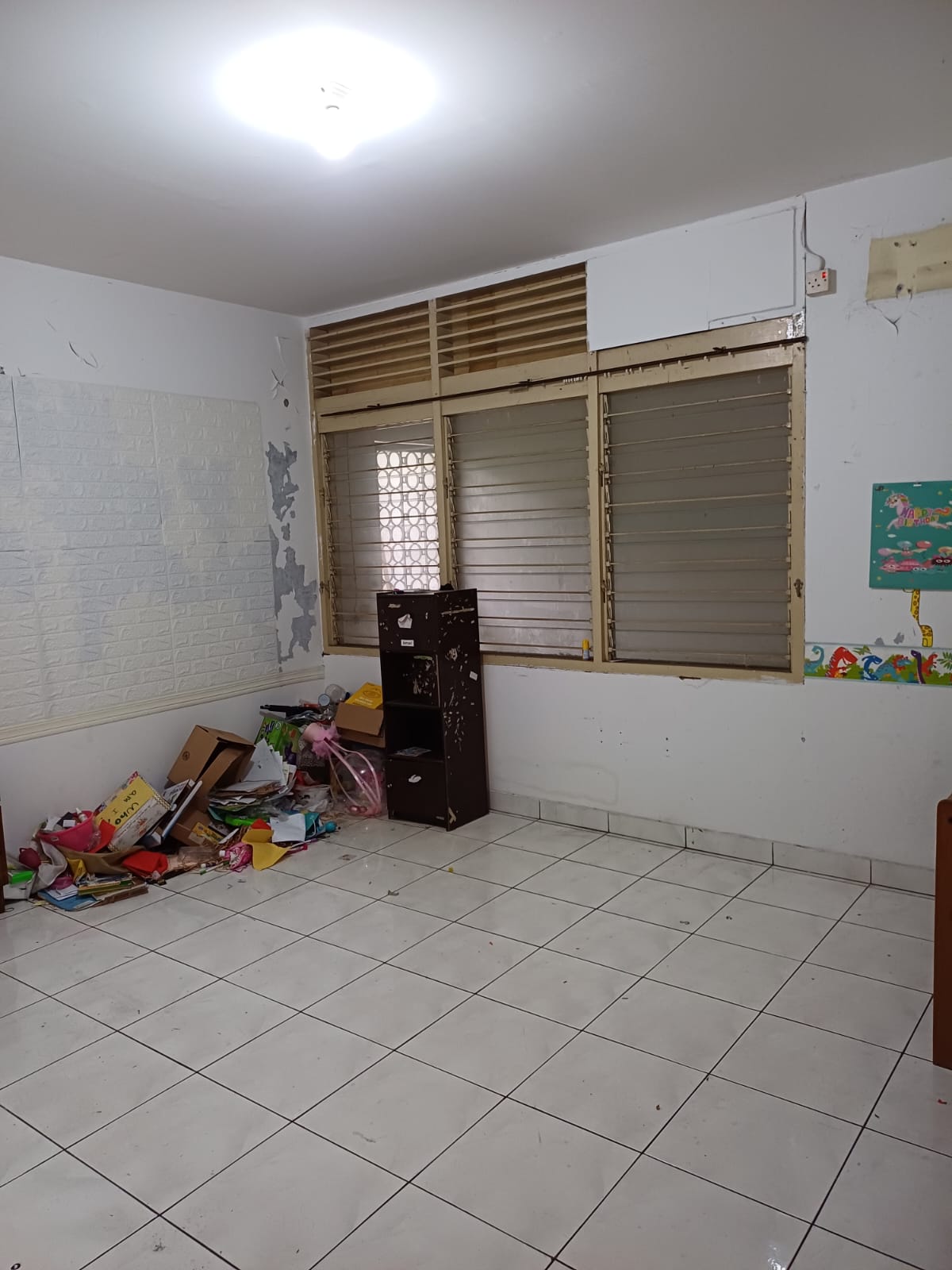 Jual tanah hunian komplek