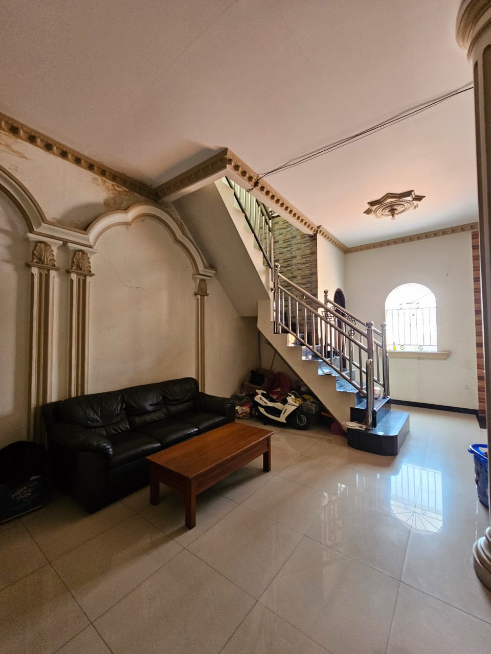 Jual Rumah Klasik di Komplek Cantik, Koja, Rawa Badak, Jakarta U