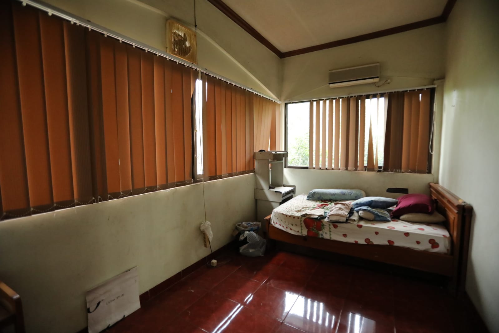 Rumah mewah dan tanah 400 m2 Gema Pesona Estate Depok