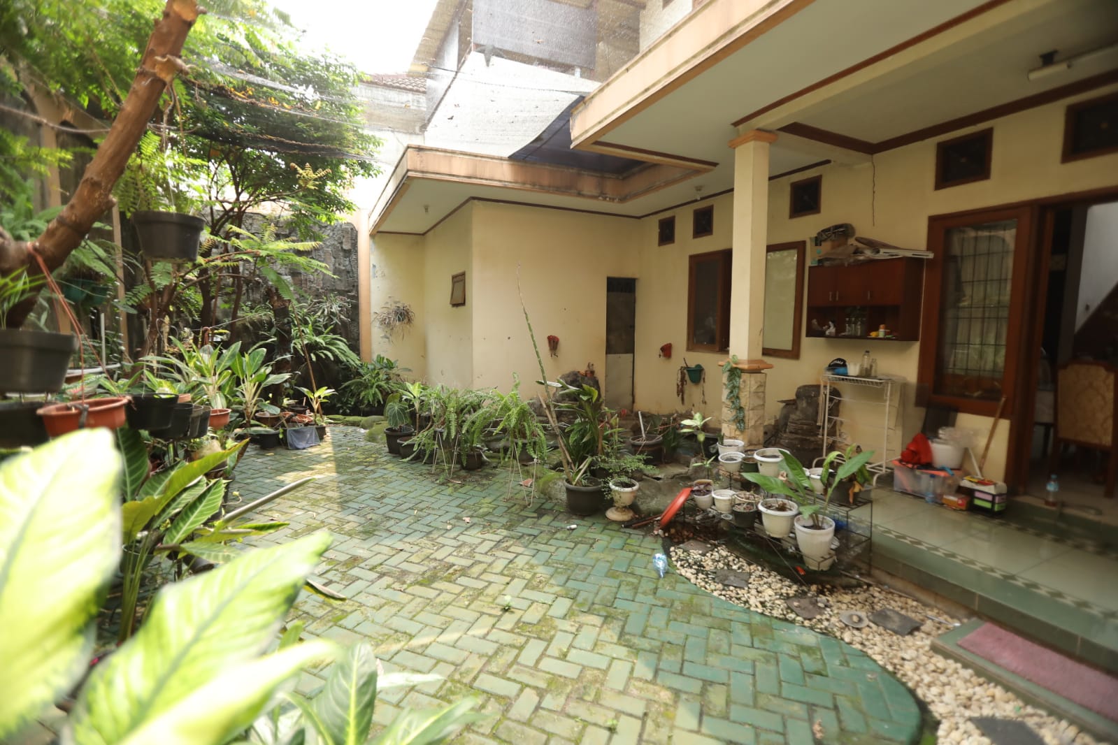 Rumah mewah dan tanah 400 m2 Gema Pesona Estate Depok