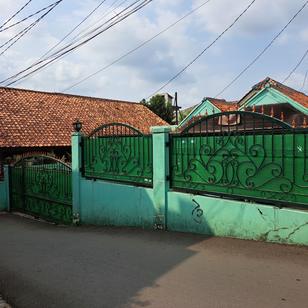 Jual murah hunian dekat kampus UI Depok cocok kost2an