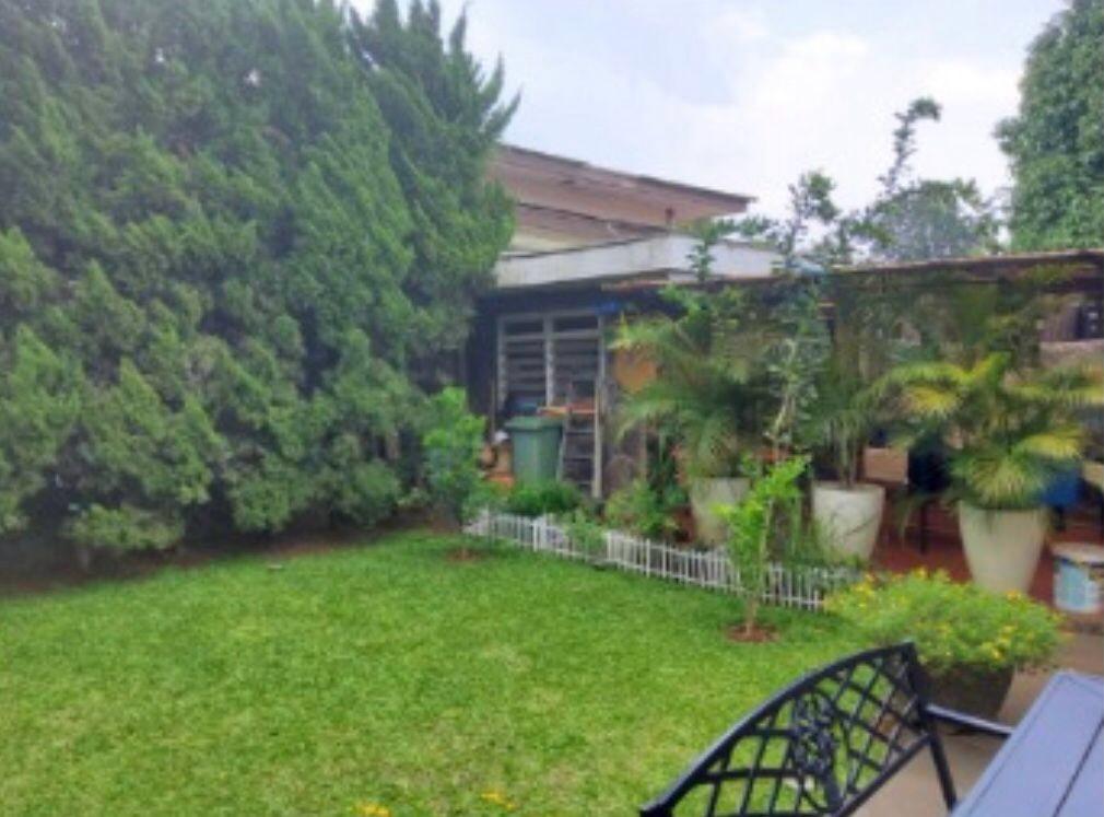 Jual rumah luas dan strategis di KomplekSamudra Indonesia,Jaksel