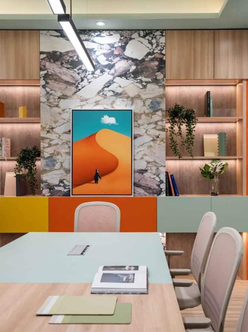 Dijual gedung mini kantor cantik beserta gudang di Pluit, Penjar