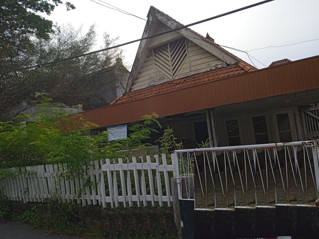 rumah dijual jalan ogan surabaya