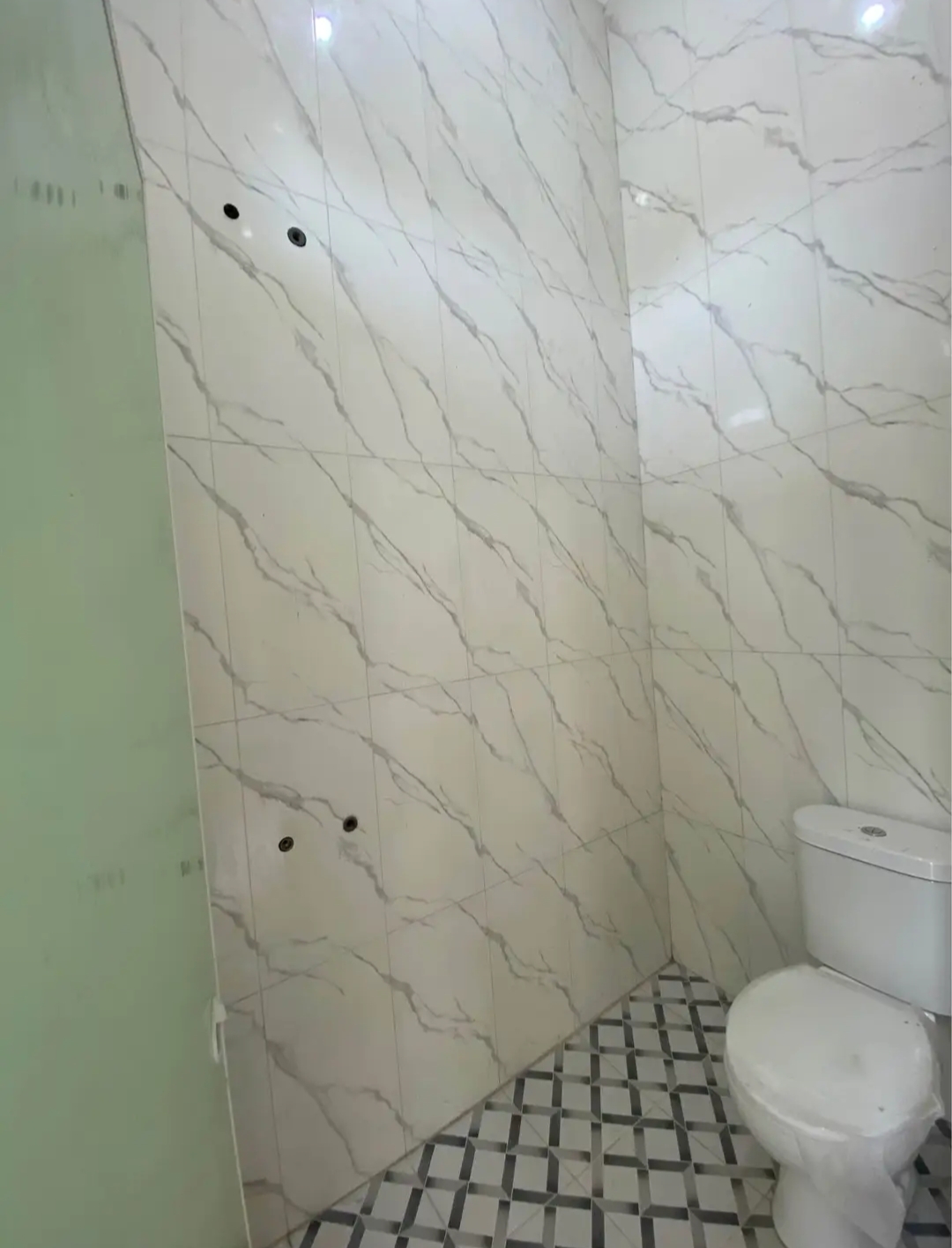 Jual Rumah Baru Raya Medokan Ayu SHM 2 lt Dekat kampus UPN