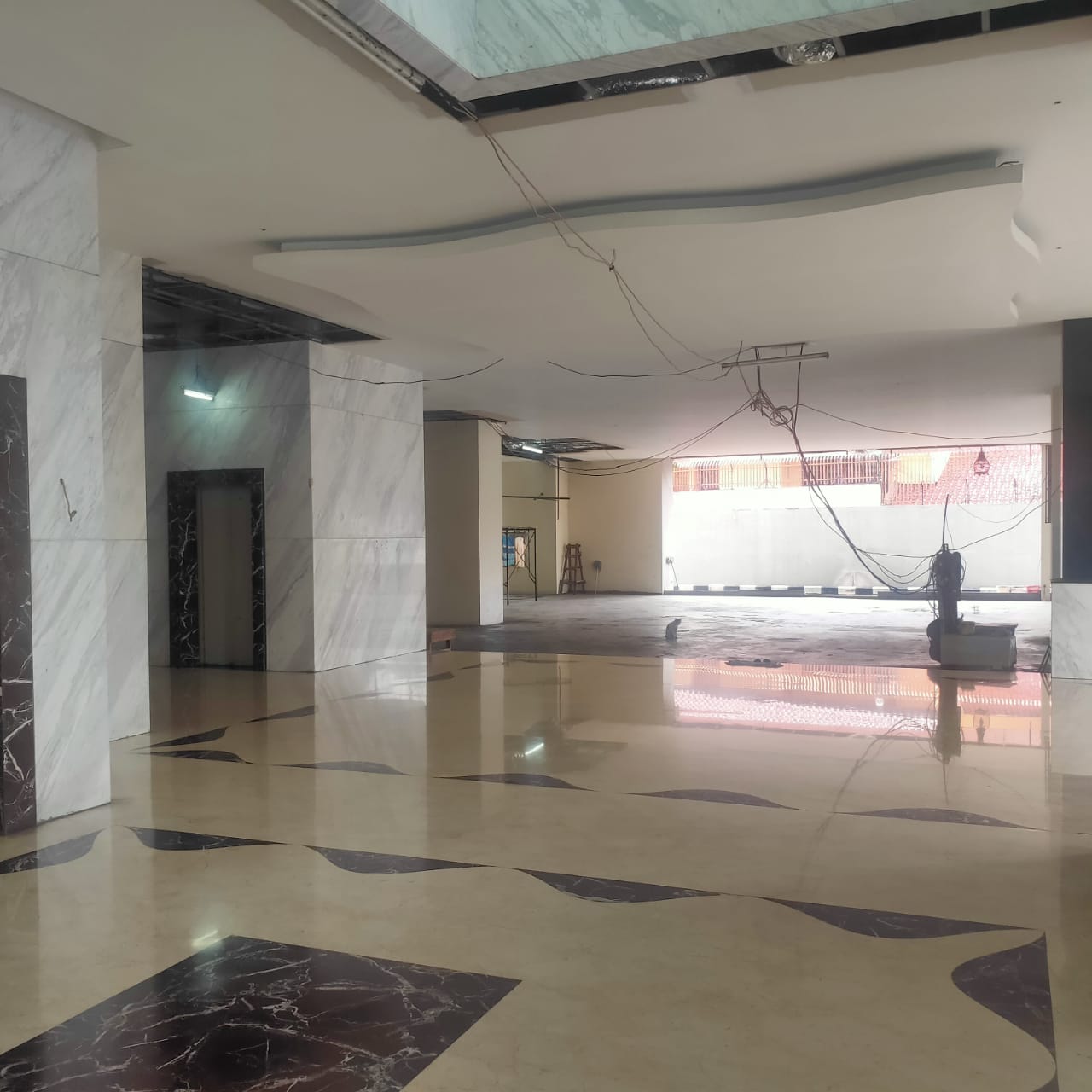 Dijual dan Sewa gedung strategis di Mampang Prapatan, Jakarta Se