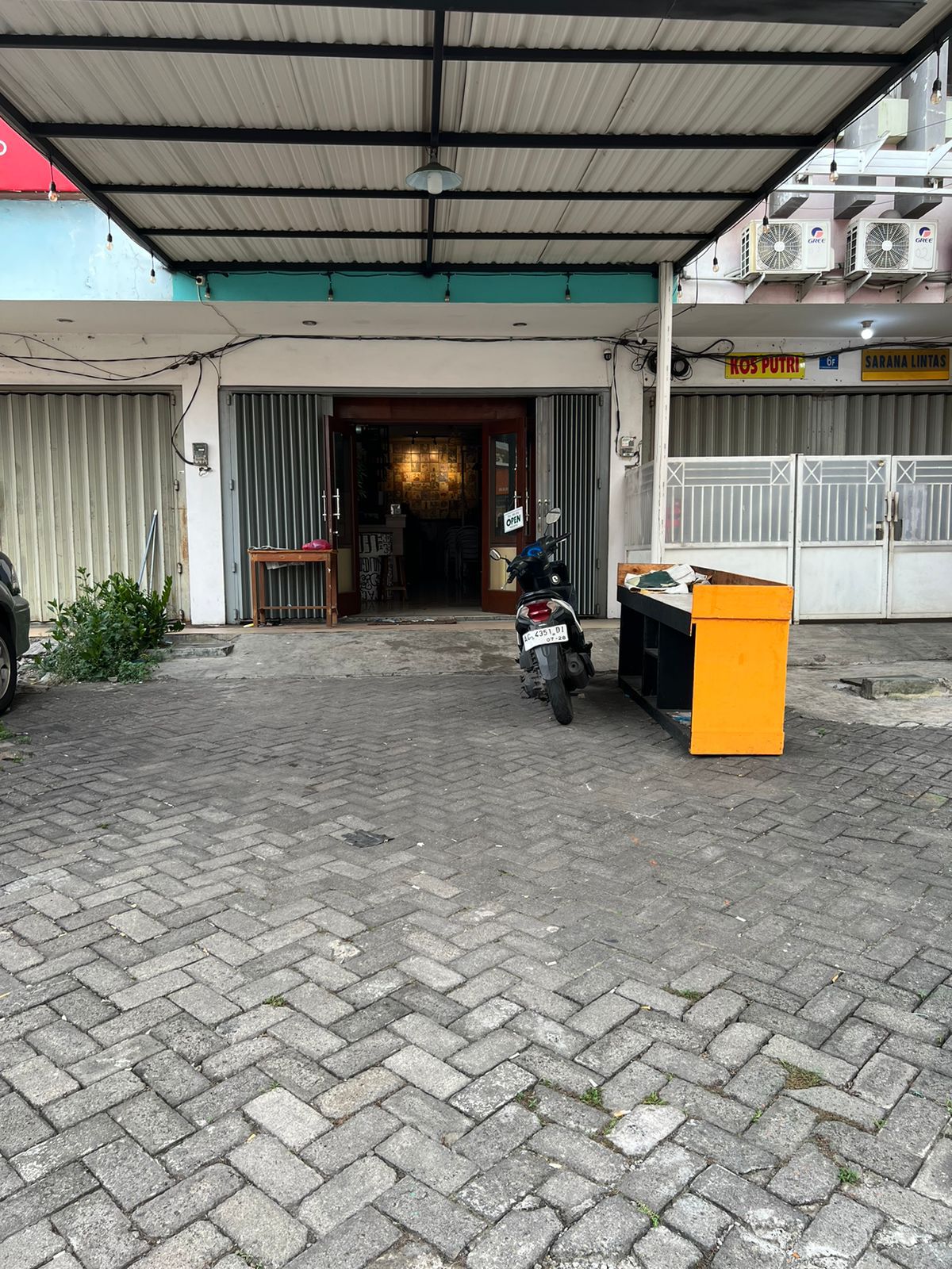 ruko disewakan raya semampir barat surabaya