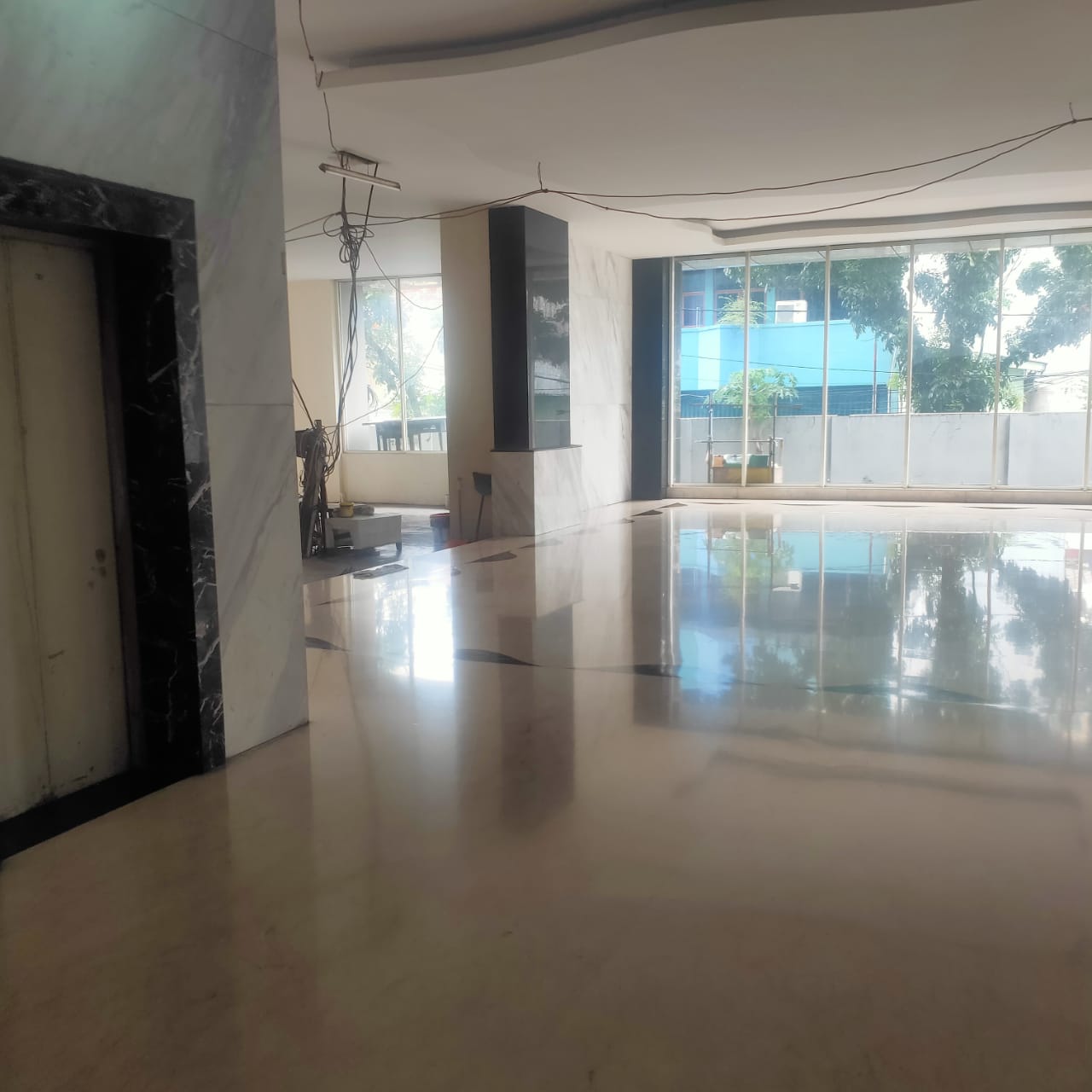 Dijual dan Sewa gedung strategis di Mampang Prapatan, Jakarta Se