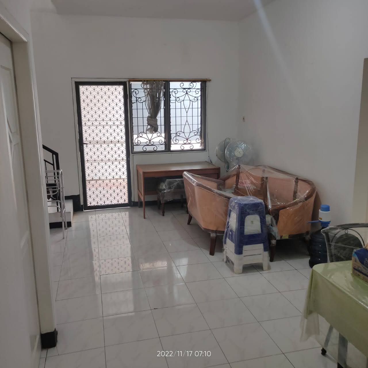 Sewa Rumah 3kt 2 Lt Lebak Indah SHM dekat Kenjeran, Pakuwon City