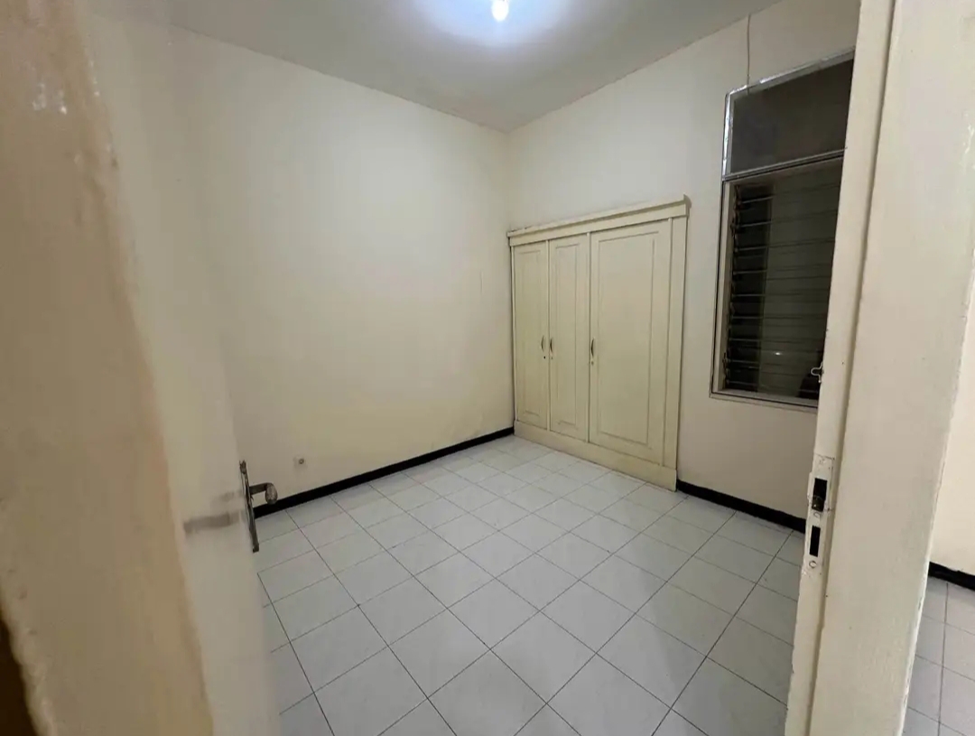 Jual Harga Bagus Di Rungkut Mapan Siap huni bagus 1,5 Lt SHM