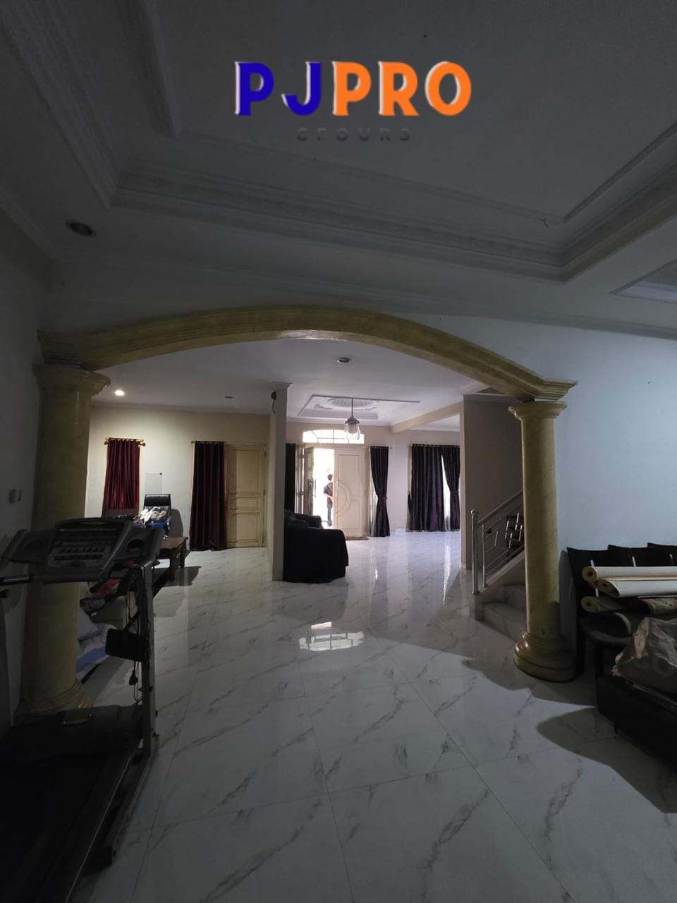 Dijual Cepat Rumah Area Bebas Banjir di Boulevard Hijau