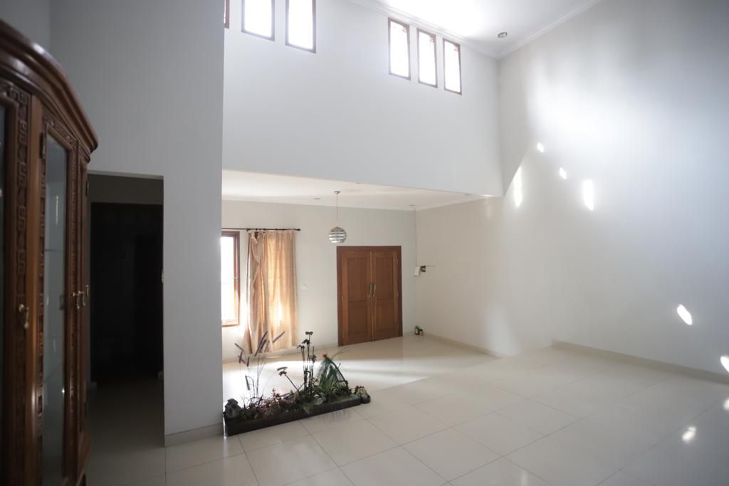 Jual Sewa Rumah Bisa untuk Kantor di Area Cilandak Dekat Citos,