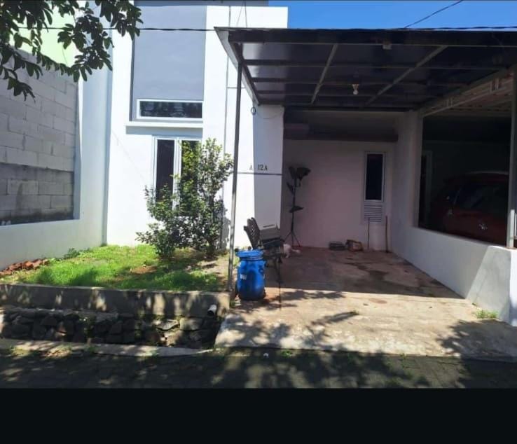 Rumah Second dalam Cluster Griya Asri Cilodong Depok