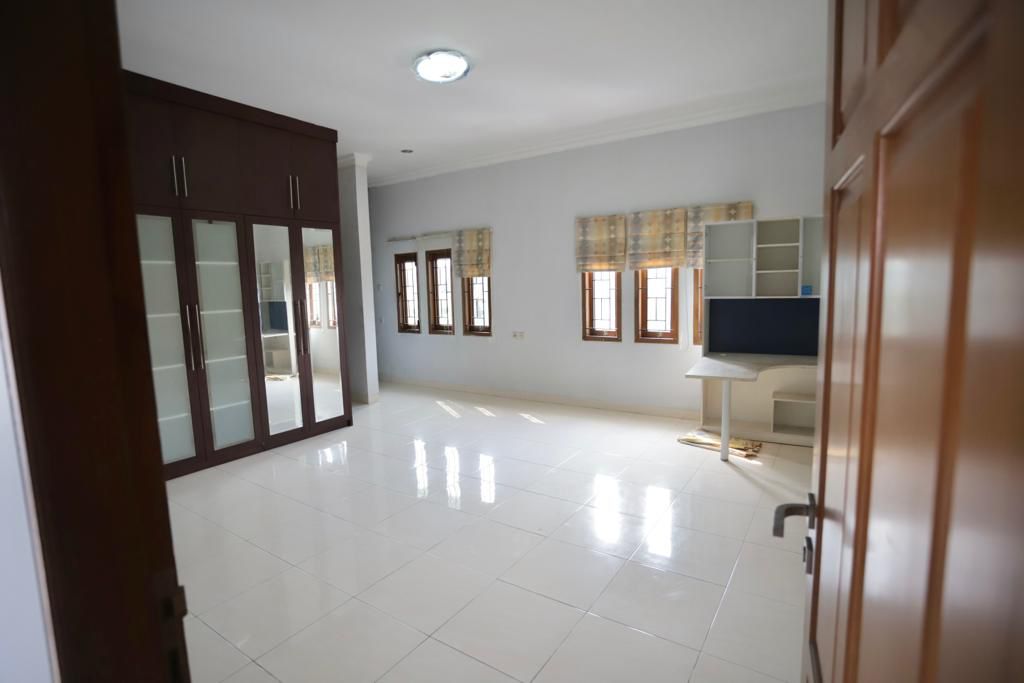 Jual Sewa Rumah Bisa untuk Kantor di Area Cilandak Dekat Citos