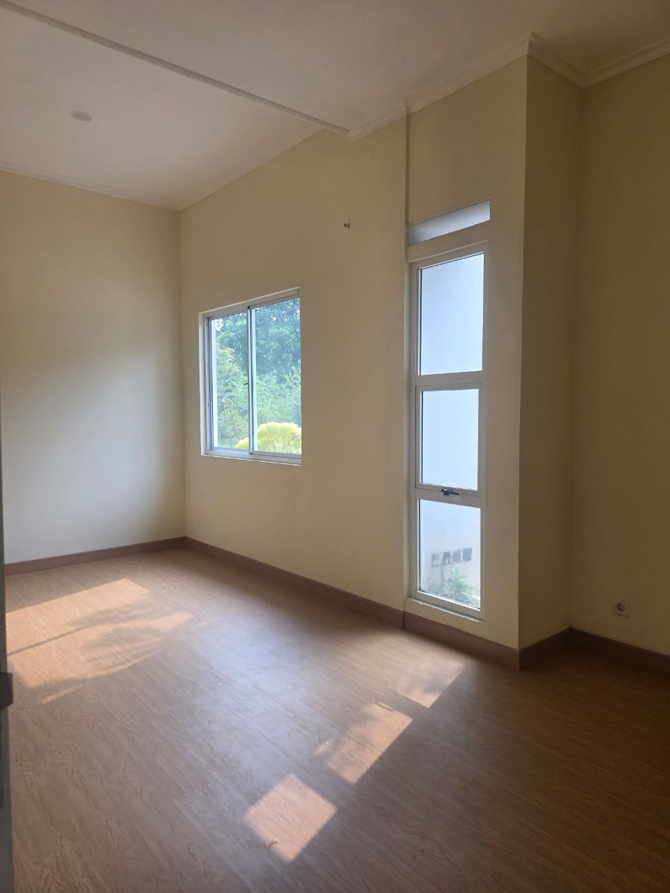 Dijual Rumah Cluster Darwin,Scientia Summarecon,Gading Serpong