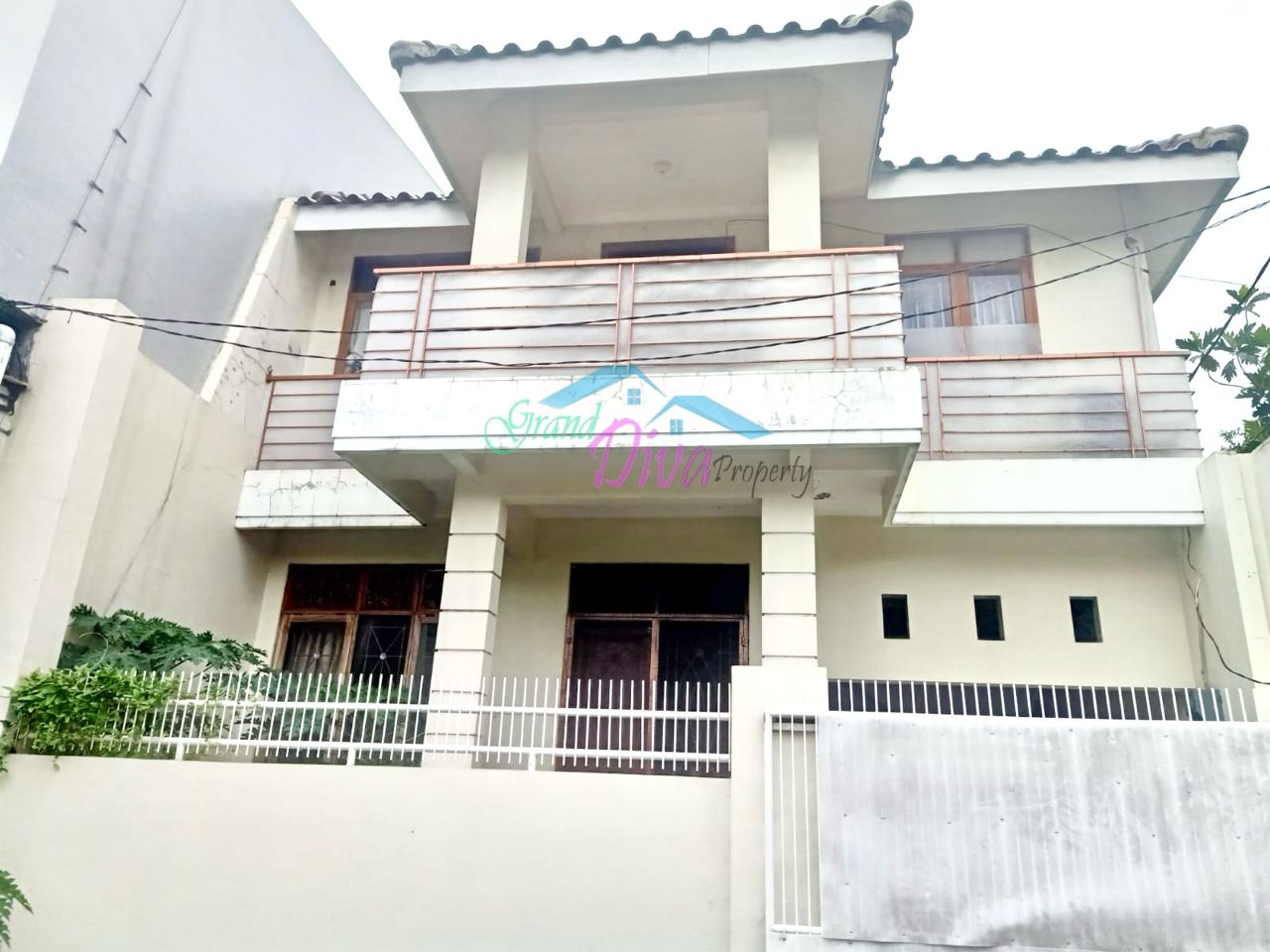 RUMAH BAGUS POSISI HOOK DI PONDOK HIJAU PERMAI