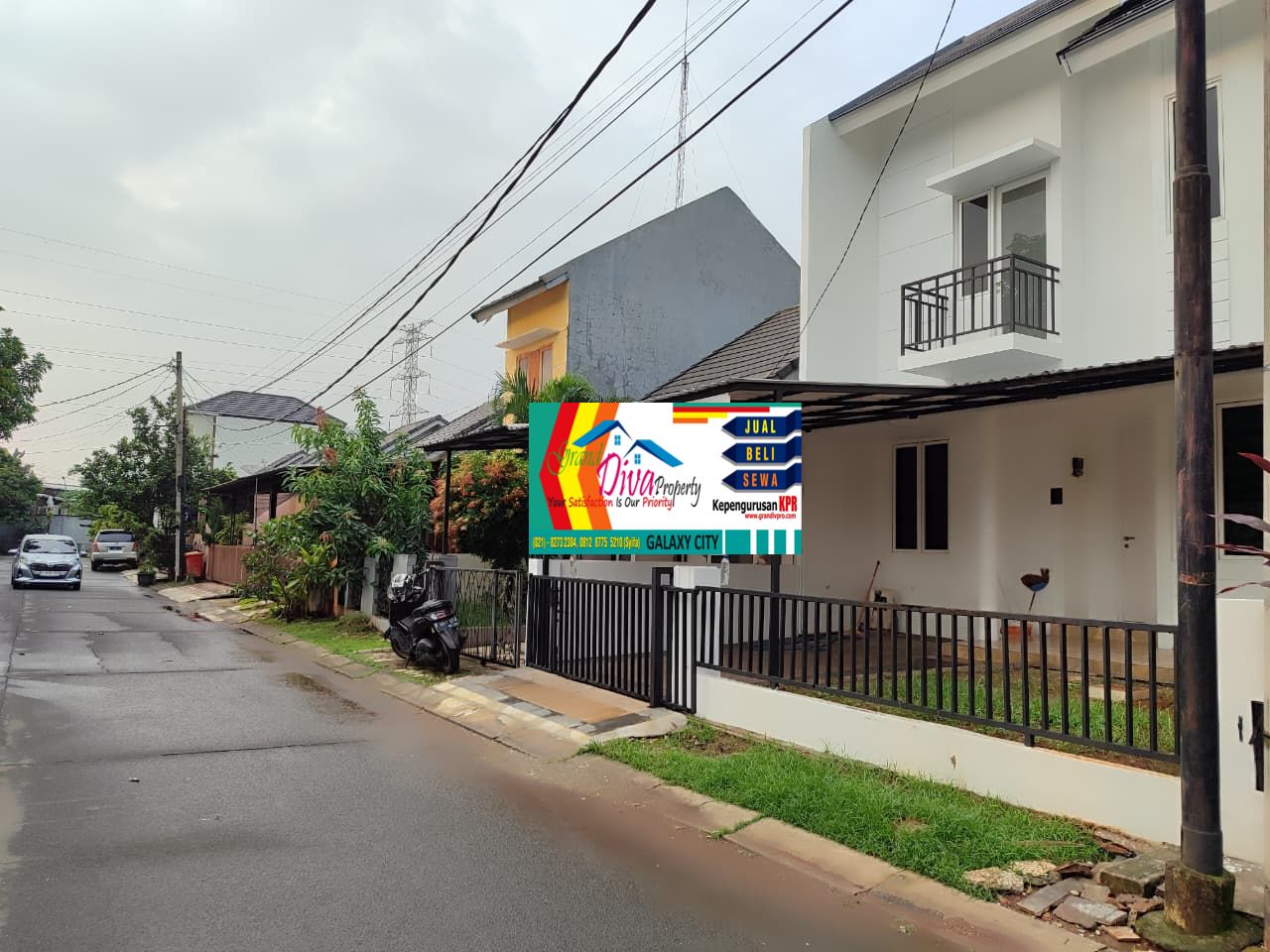 RUMAH BAGUS BARU DI RENOVASI SIAP HUNI DI PERUM GRAND SERPONG