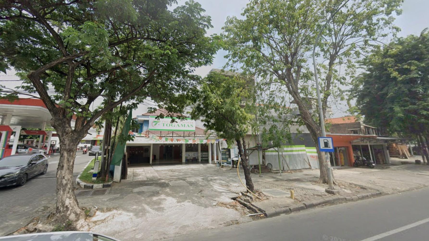 Bangunan Usaha Ruko Raya Nginden Strategis Komersial Jalan Kemba