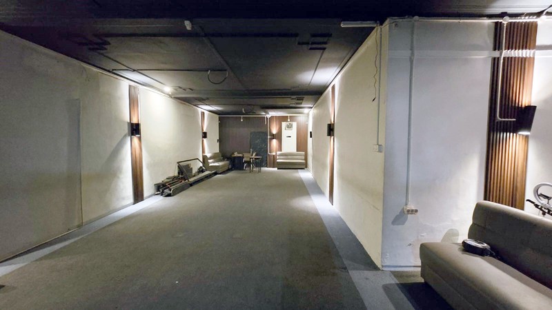 Bangunan Usaha Ruko Raya Nginden Strategis Komersial Jalan Kemba