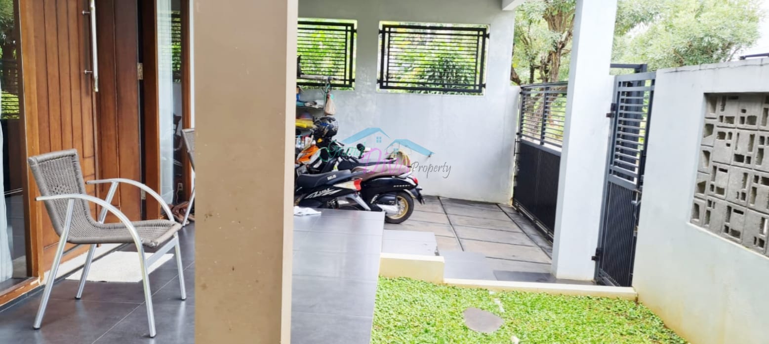 RUMAH DI KEMANG PRATAMA 1 BEKASI