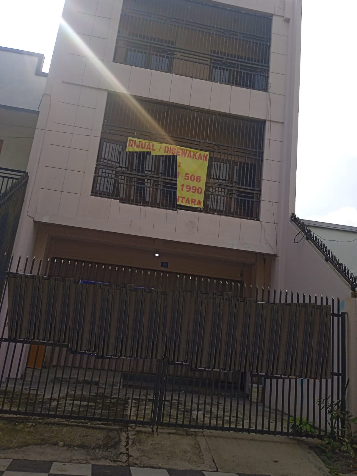 ruko disewakan ahmad yani frontage surabaya