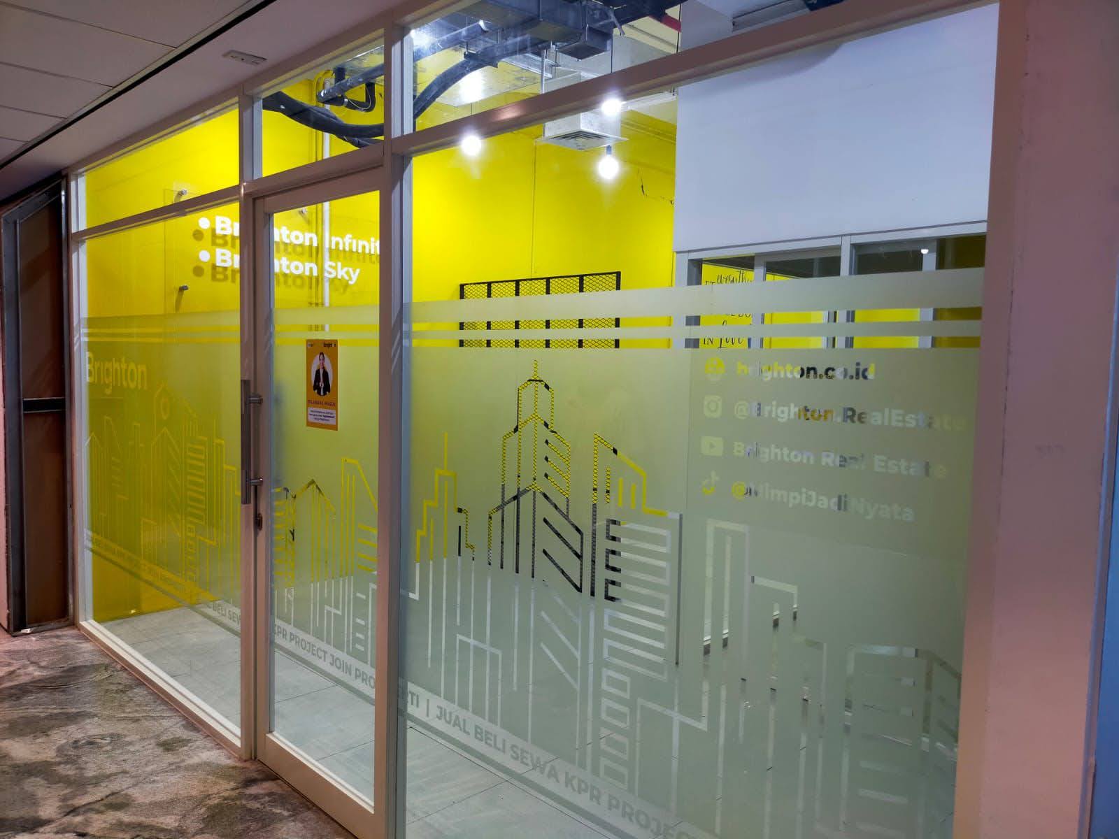 *UAL CIPUTRA WORLD OFFICE SPACE Surabaya Lantai 15