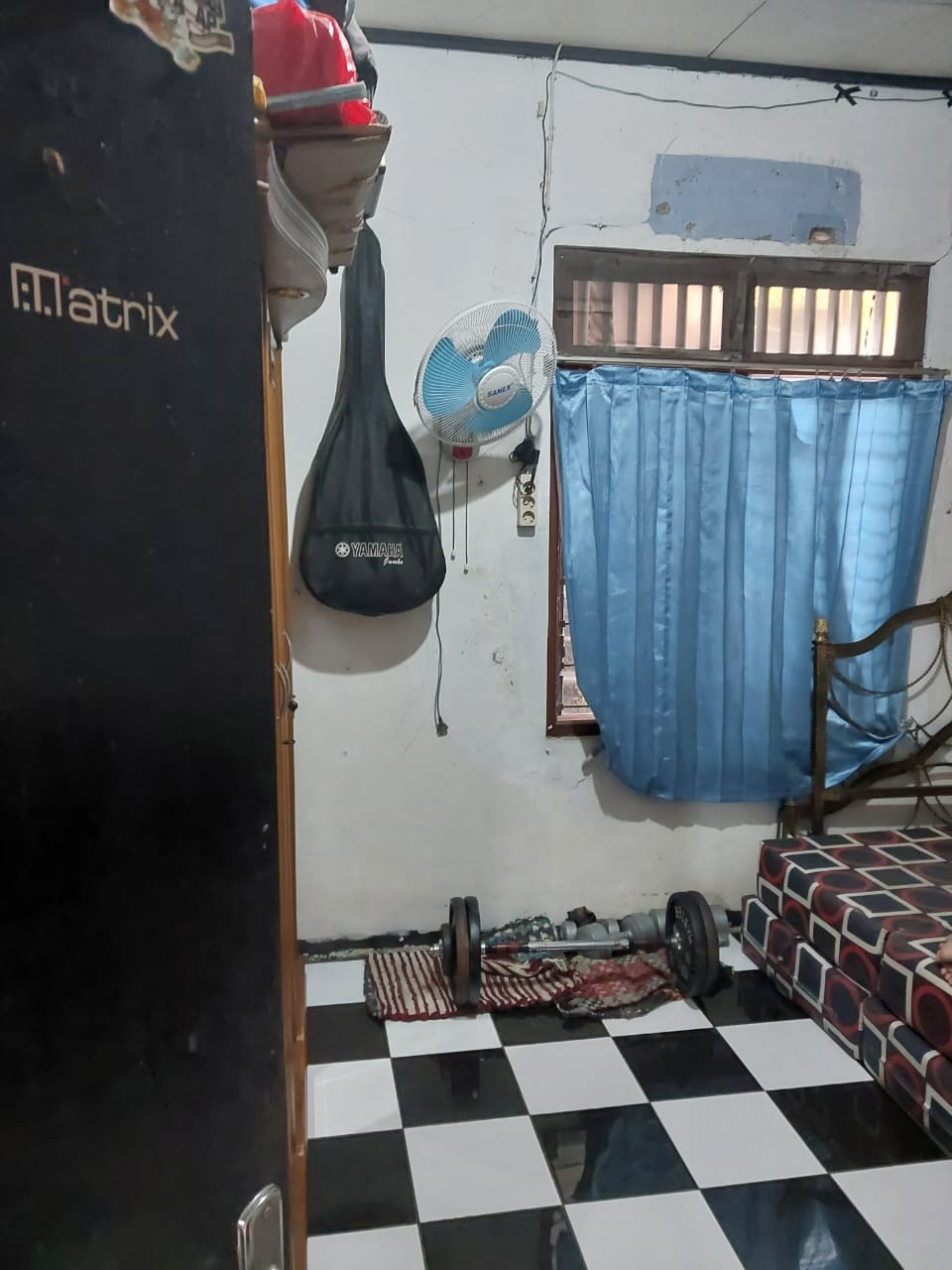 Jual cepat bu rumah 1 lantai Srengseng , Kembangan, Jakarta Bara