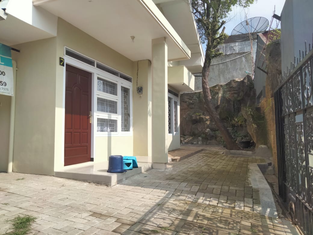 Villa Murah Dijual di Batu, Lokasi Strategis dan Nyaman!