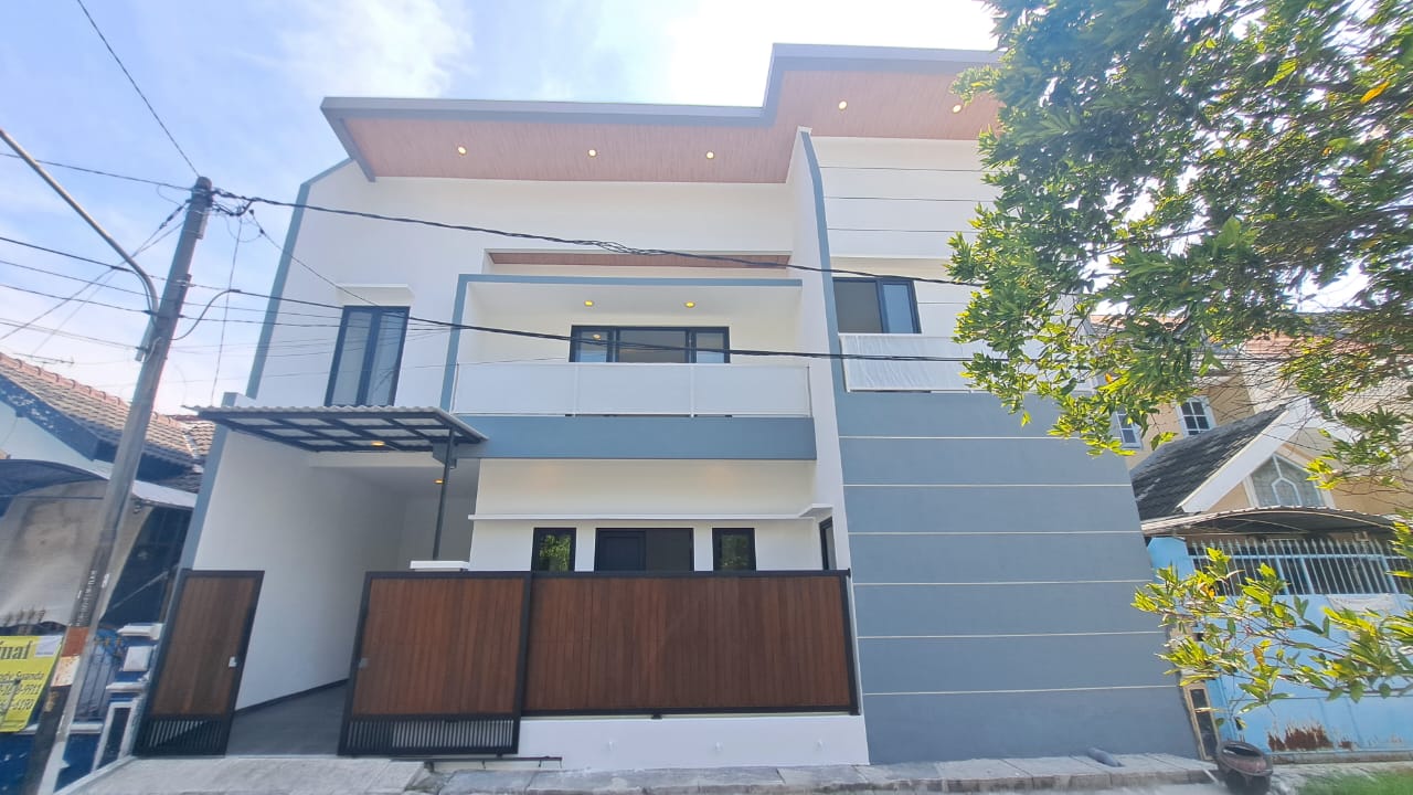 RUMAH 2 LANTAI NEW DI BABATAN PANTAI, SELANGKAH KENJERAN