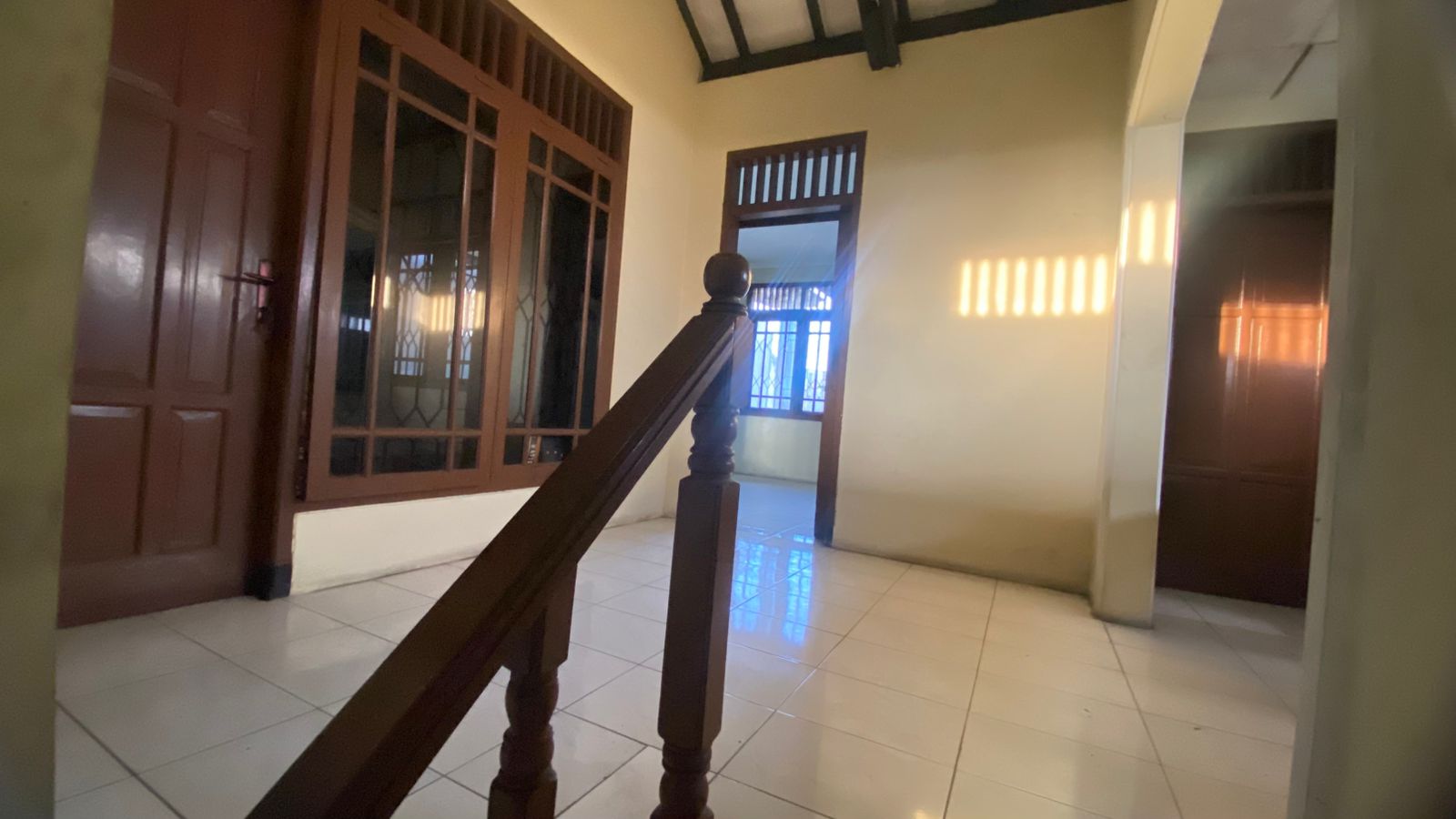 Jual Rumah Siap Huni di Area Jl.Raya Tengah, Gedong, Pasar Rebo,