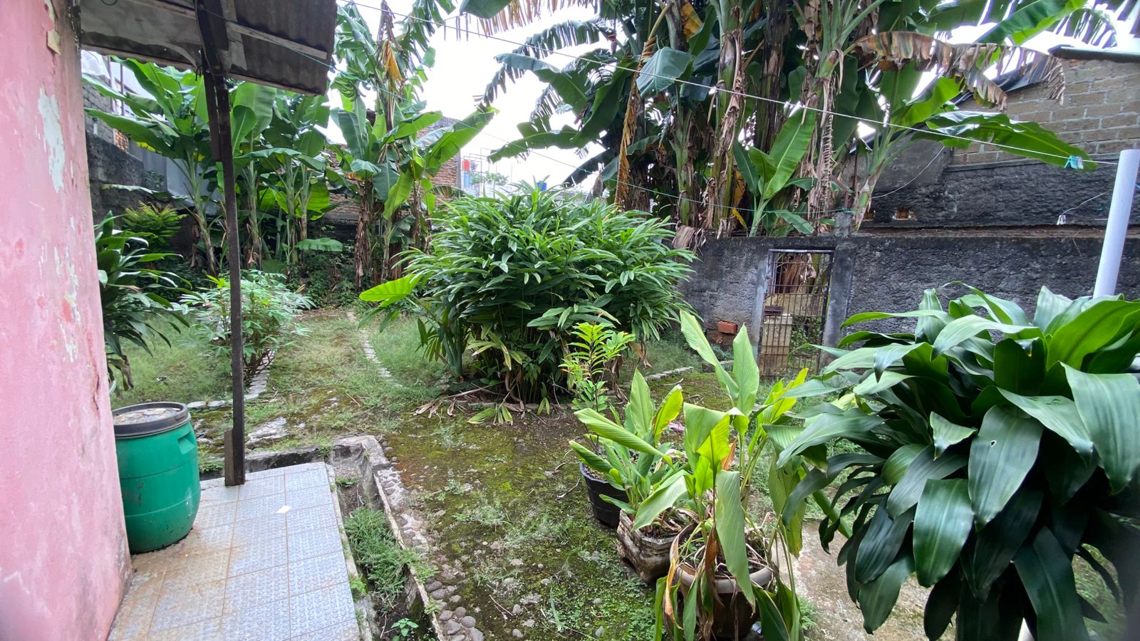 Jual Rumah Siap Huni di Area Jl.Raya Tengah, Gedong, Pasar Rebo,