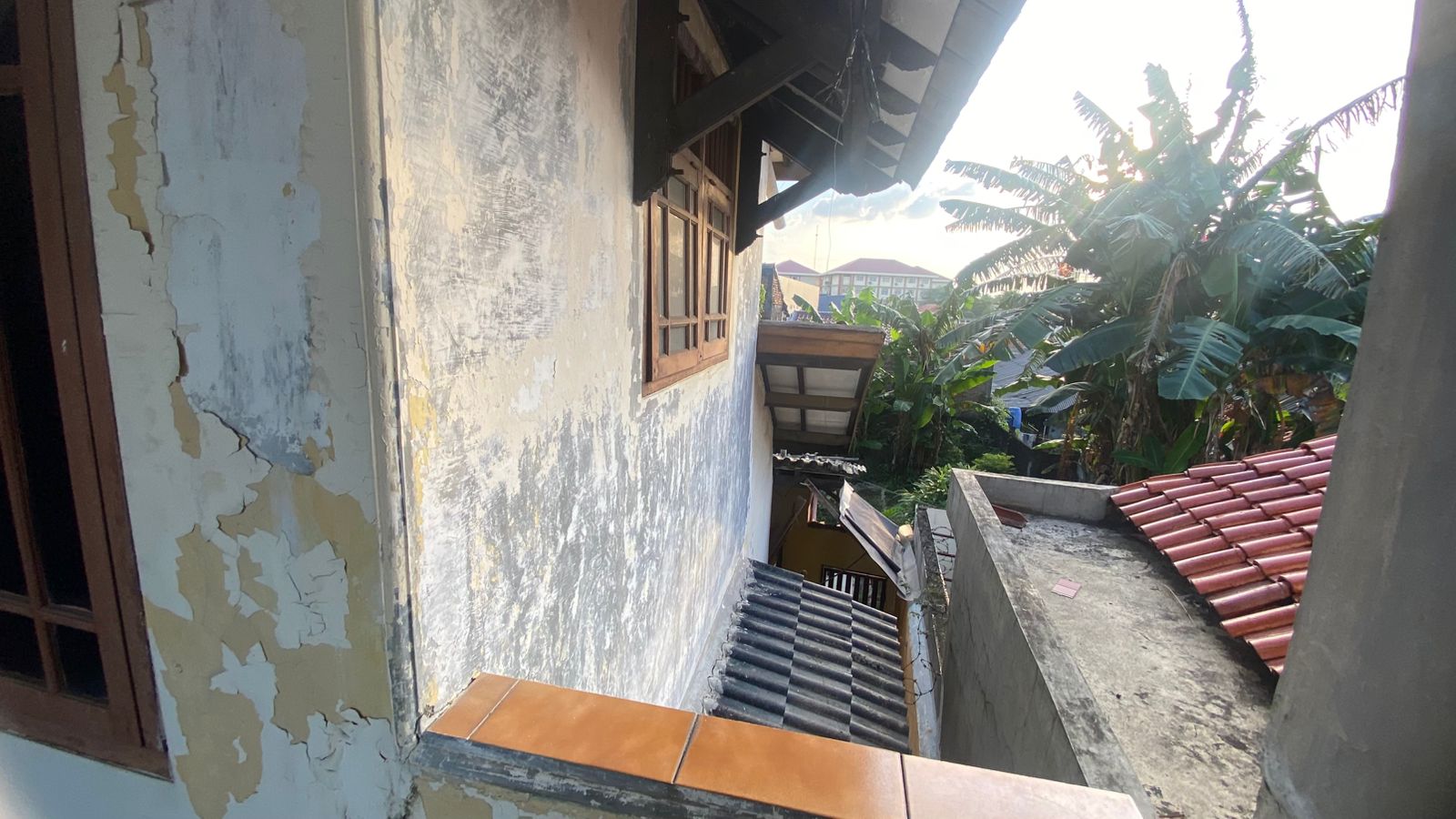 Jual Rumah Siap Huni di Area Jl.Raya Tengah, Gedong, Pasar Rebo,