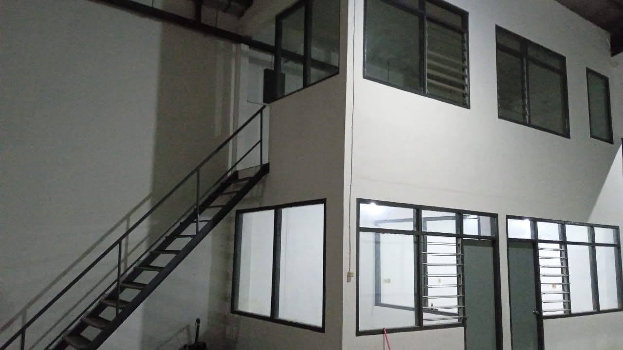 Disewakan GUDANG MARGOMULYO PERMAI Blok AB Lokasi Depan Surabaya