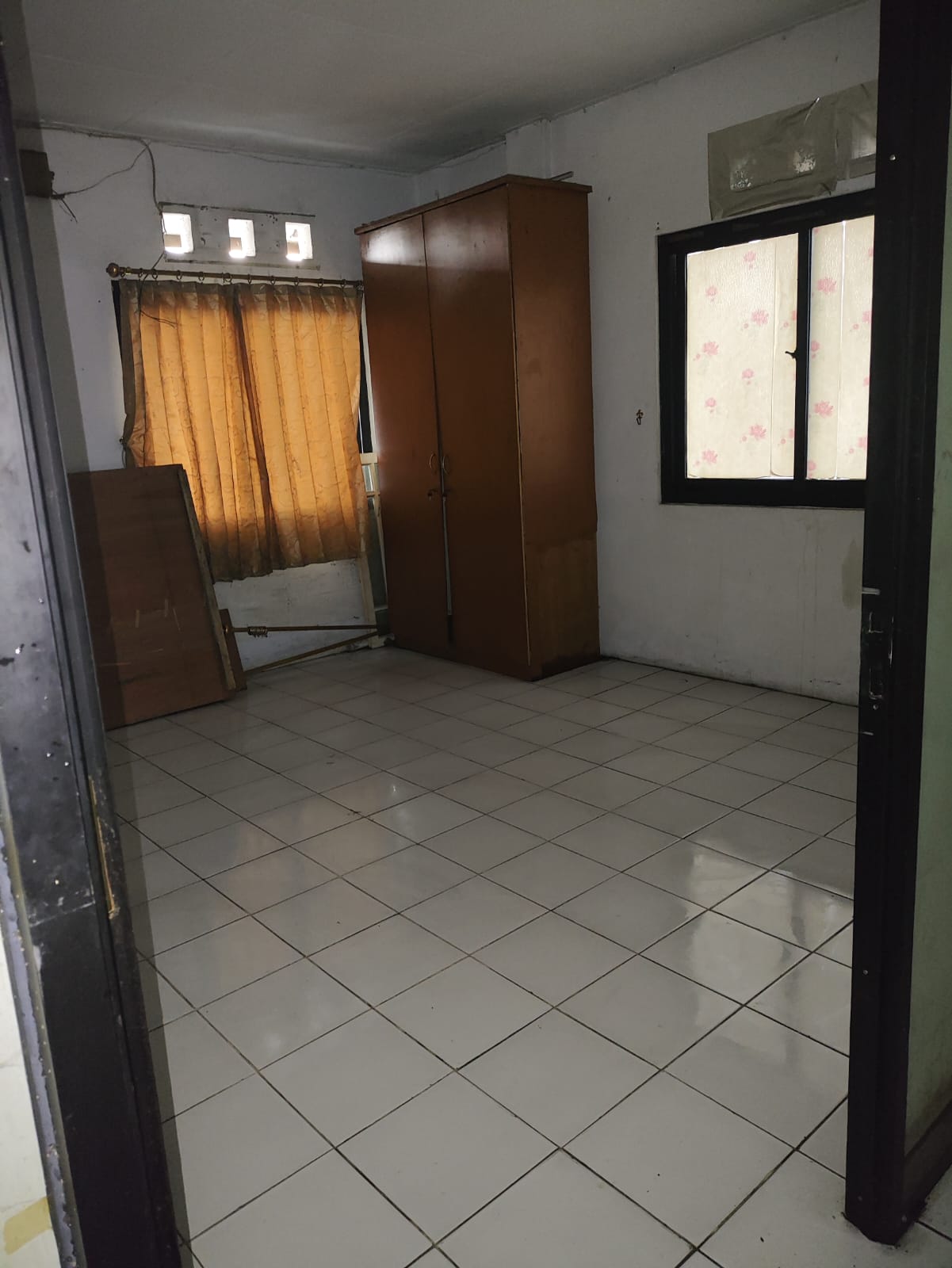 Ruko Prospek dam Strategis di Bojong Depok Baru 2 Sukahati Cibin