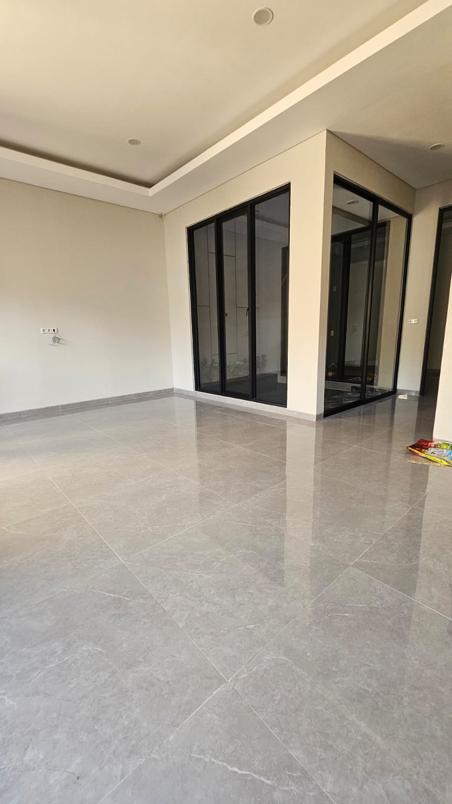 Jual Rumah Baru Sutorejo Sby SHM hanya 100mtr dari Raya