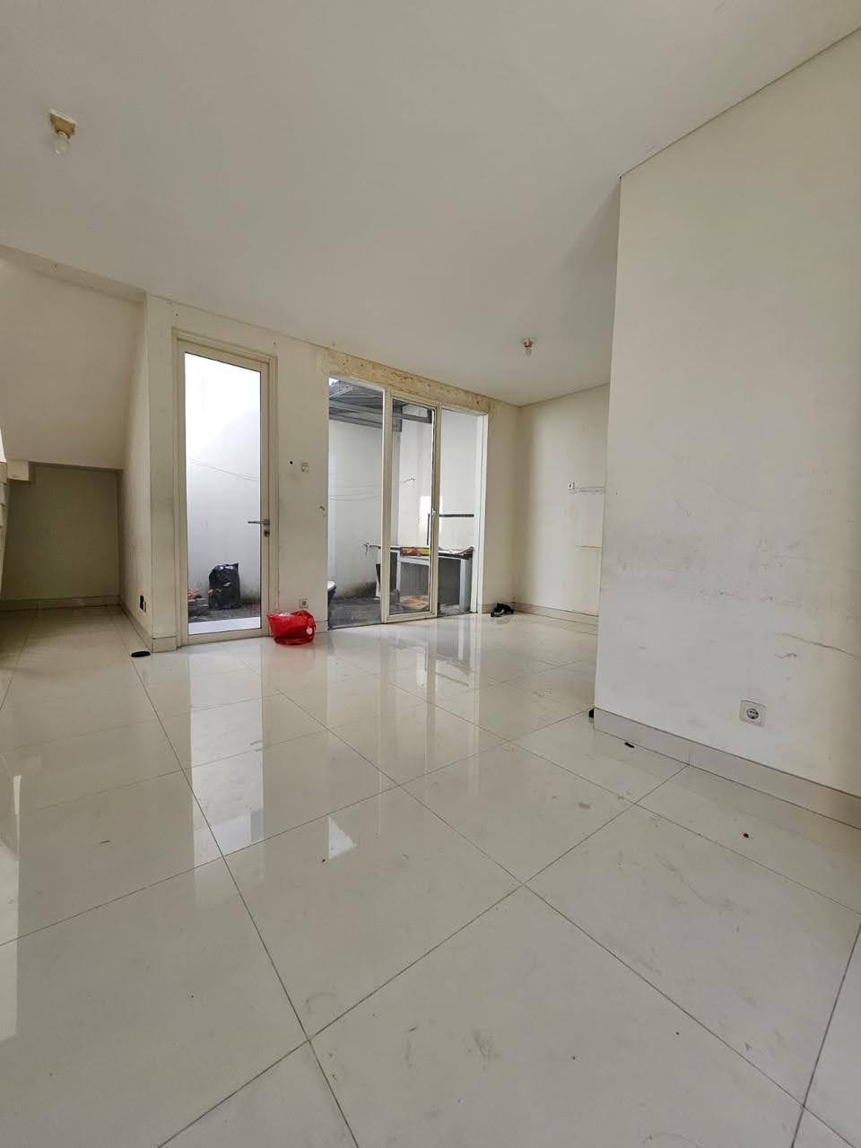 Dijual Rumah MURAH GRAND PAKUWON Cluster Adelaide Surabaya Barat