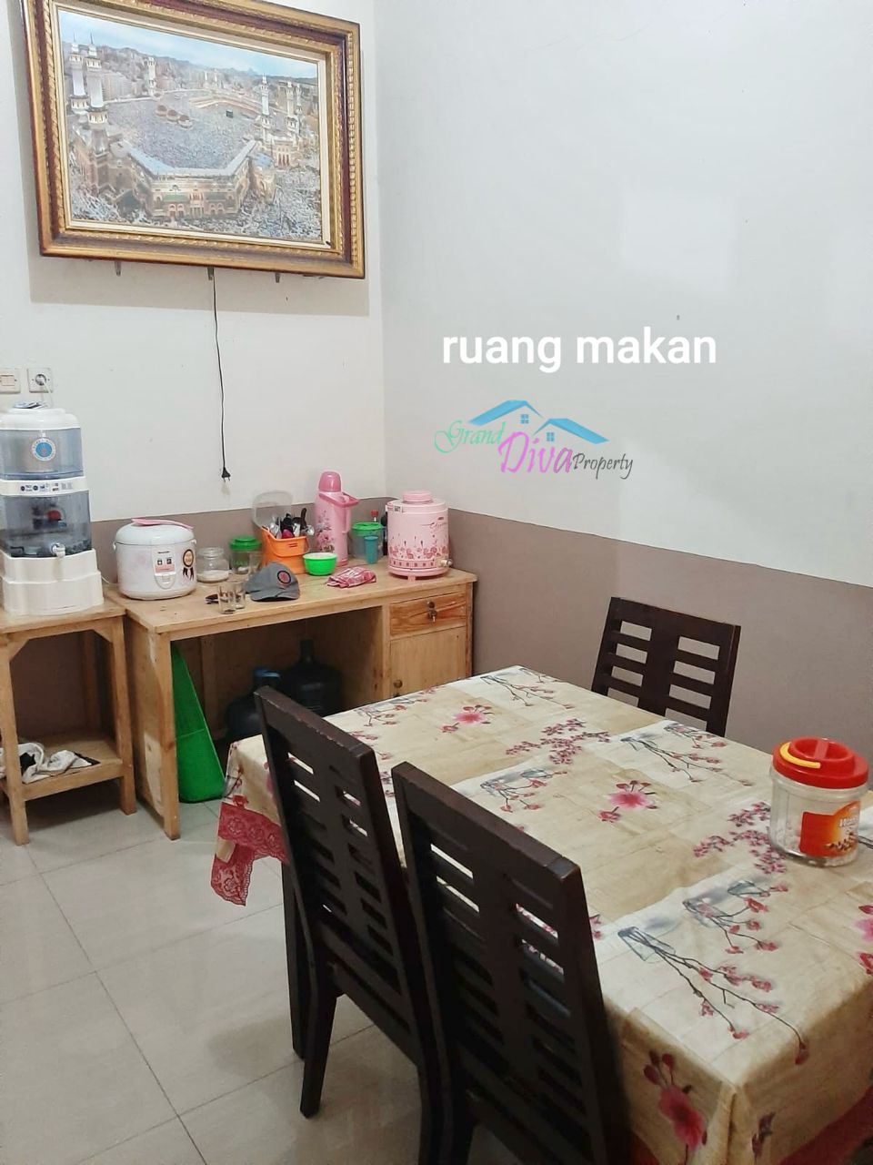 Dijual Rumah dengan 4 Kamar Tidur di Perum Pondok Mitra Lestari