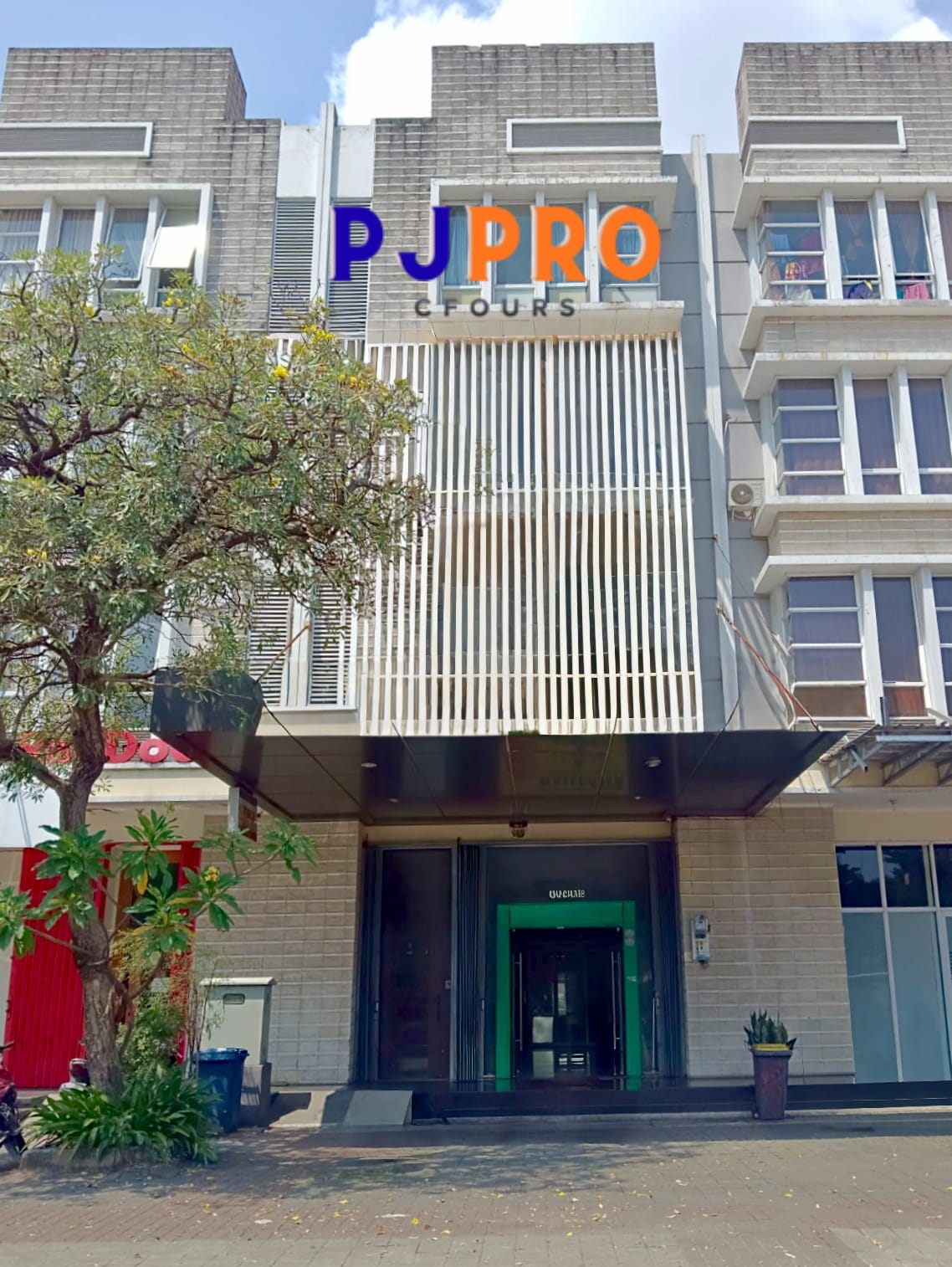 Dijual Ruko Murah dengan 20 Kamar Kosan di Mega Boulevard Bekasi